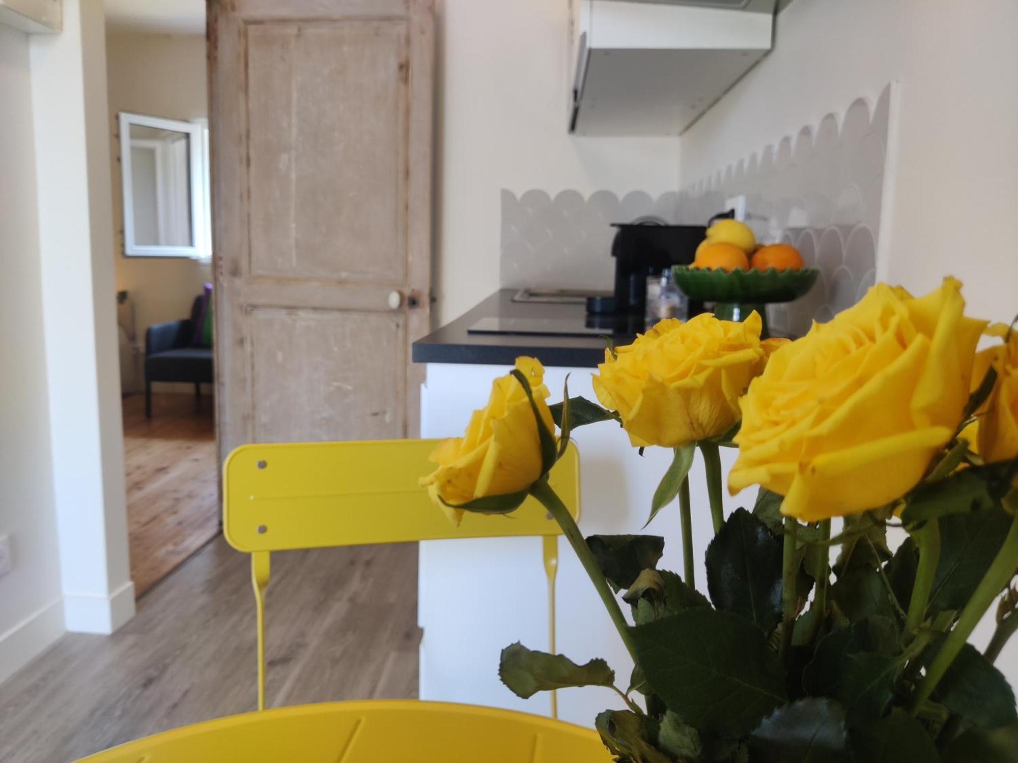 Bel Appart Renove Avec Terrasse Saint-Avertin Exterior photo